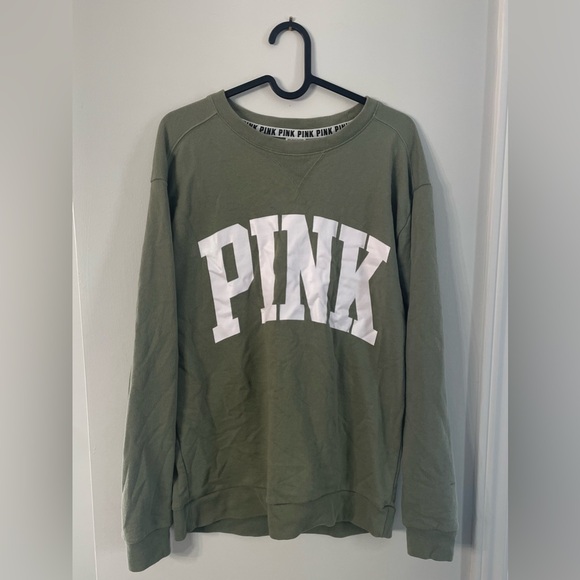 Victoria secrets - Olive longsleeve 🐊 - Picture 1 of 4